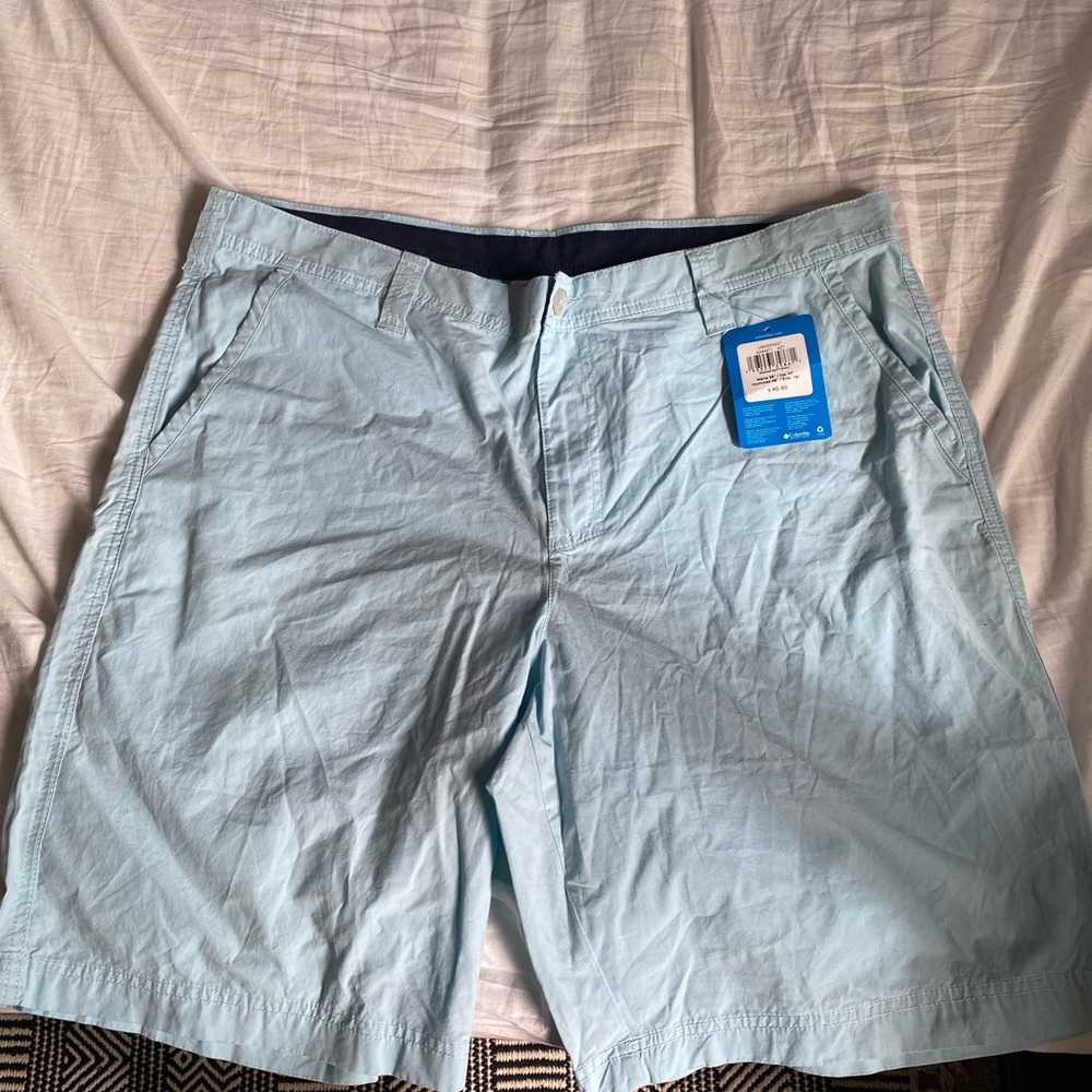 Columbia shorts. never worn.